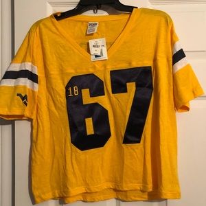 Super cute WV Mountaineers t-shirt! NWT